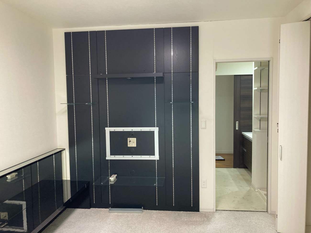 柔らかな曲線美と光の調律。ホテルライクな上質空間で叶えるマンションリフォーム／長崎市／K様邸