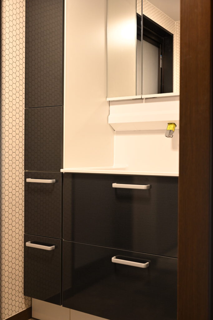 TOTO「オクターブライト」の洗面化粧台