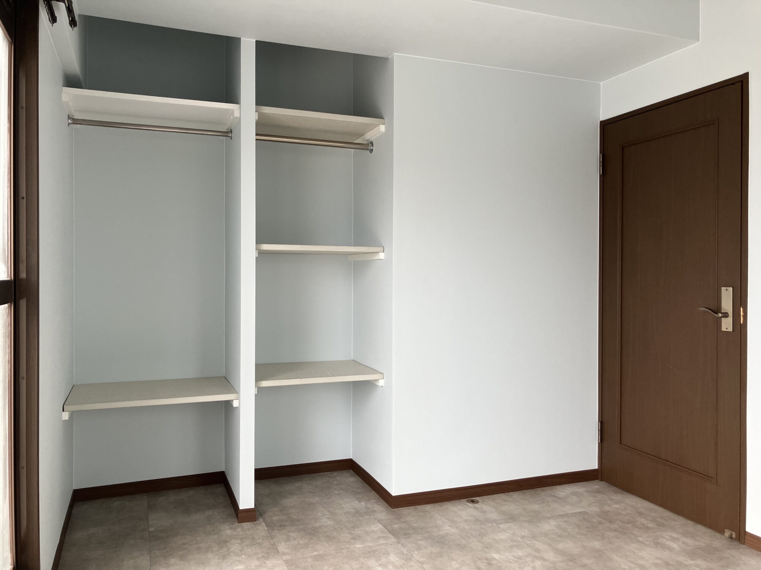 グレーがかったクロス