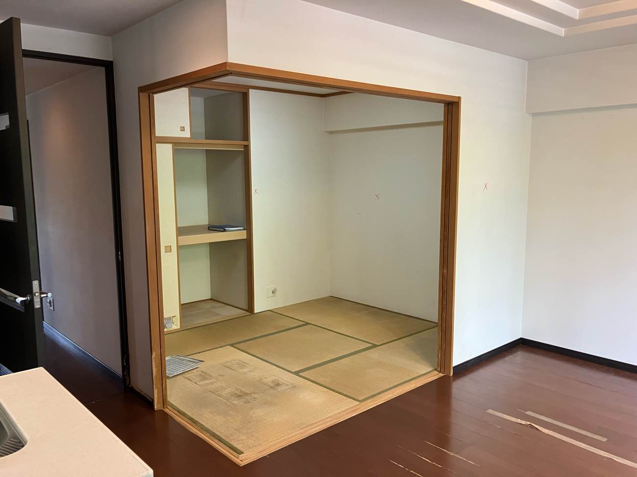 やさしい木質感とアイアンが調和するマンションリノベーション／O様邸