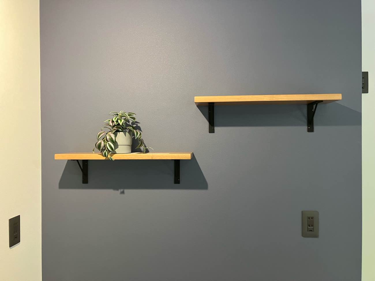 やさしい木質感とアイアンが調和するマンションリノベーション／O様邸