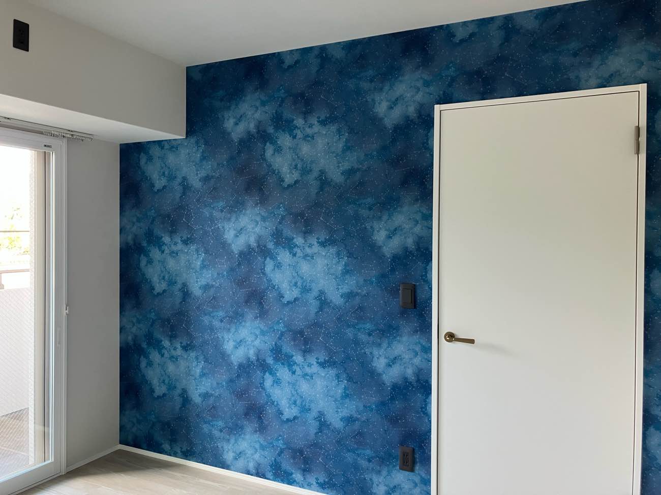 やさしい木質感とアイアンが調和するマンションリノベーション／O様邸