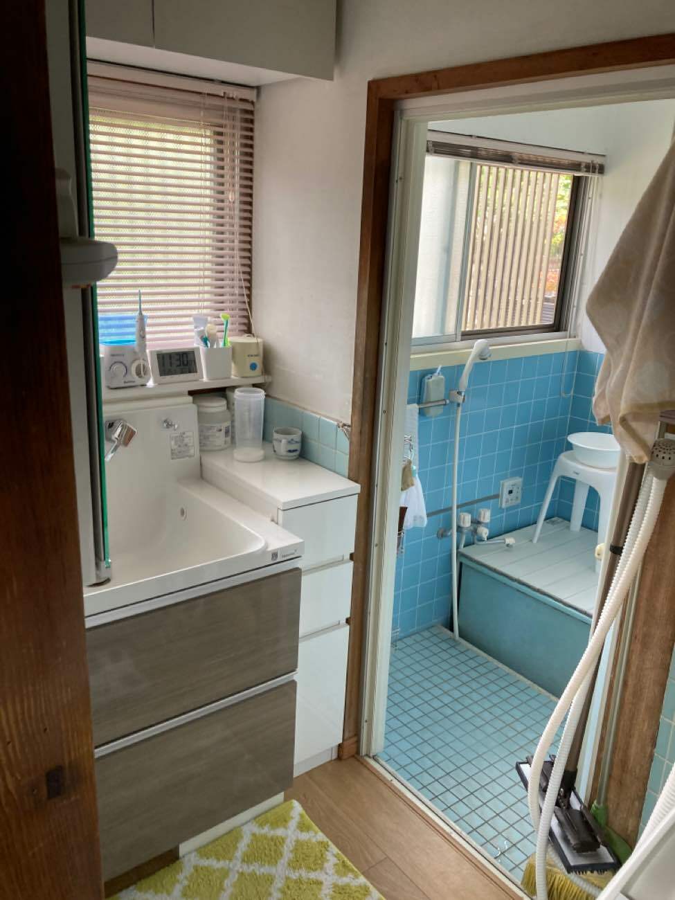 ヒノキの無垢床と塗装仕上げ。質感とあたたかさを大切にした平屋の住まい／H様邸