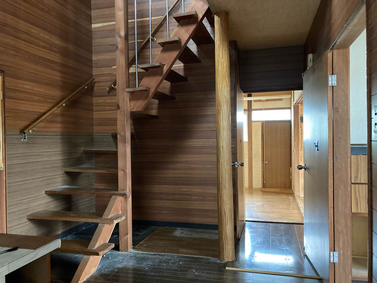 施工前の玄関ホール