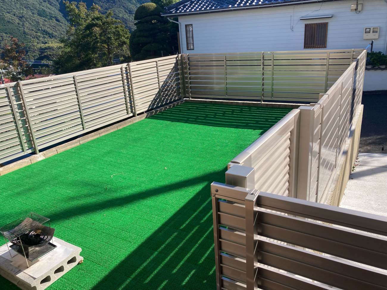 庭を整理して実現した、ゆとりある駐車場計画／H様邸