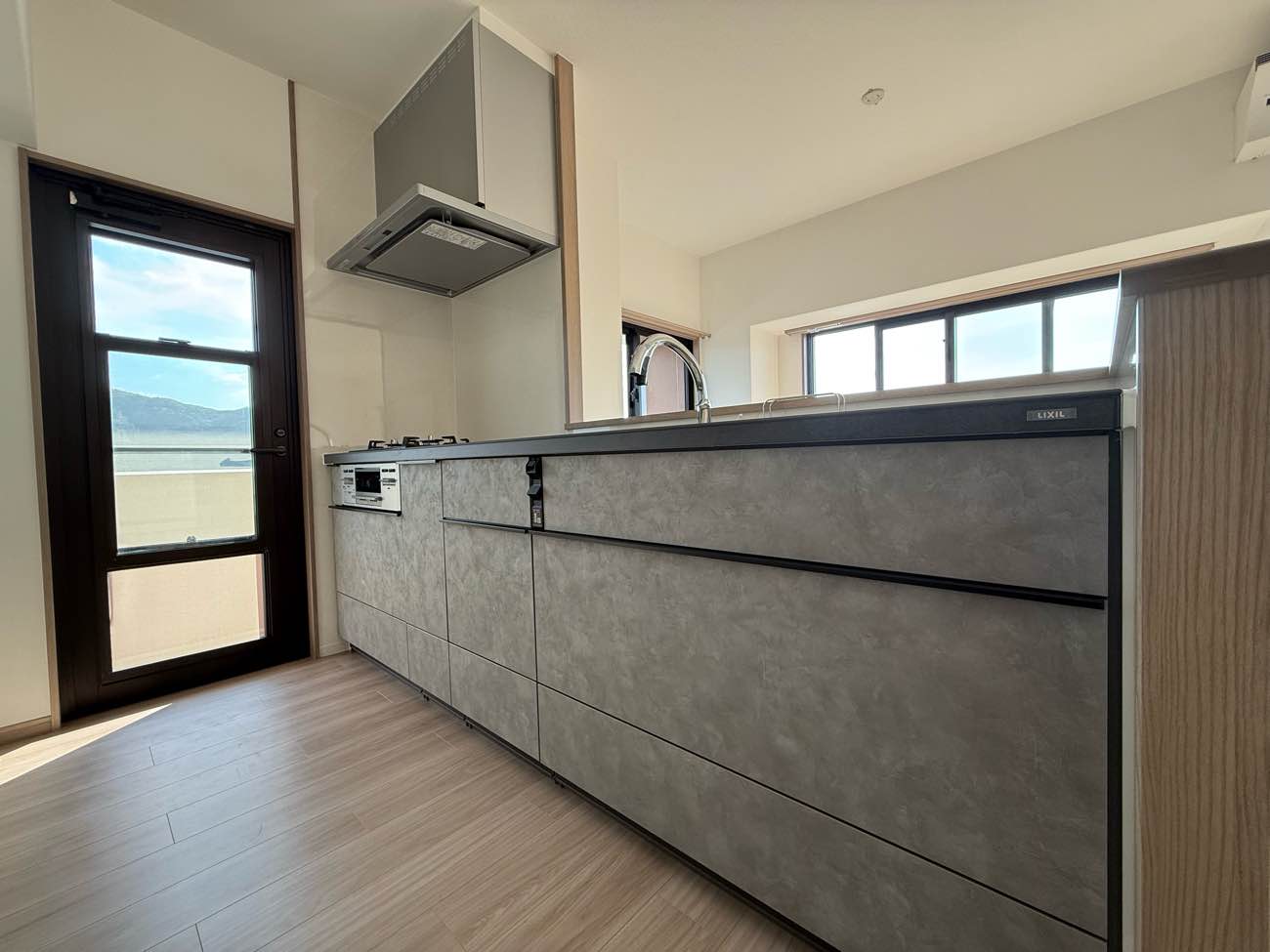 上質な水まわりと建具の工夫で叶えた、心地よい住まい