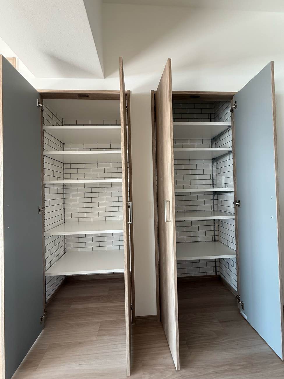 上質な水まわりと建具の工夫で叶えた、心地よい住まい