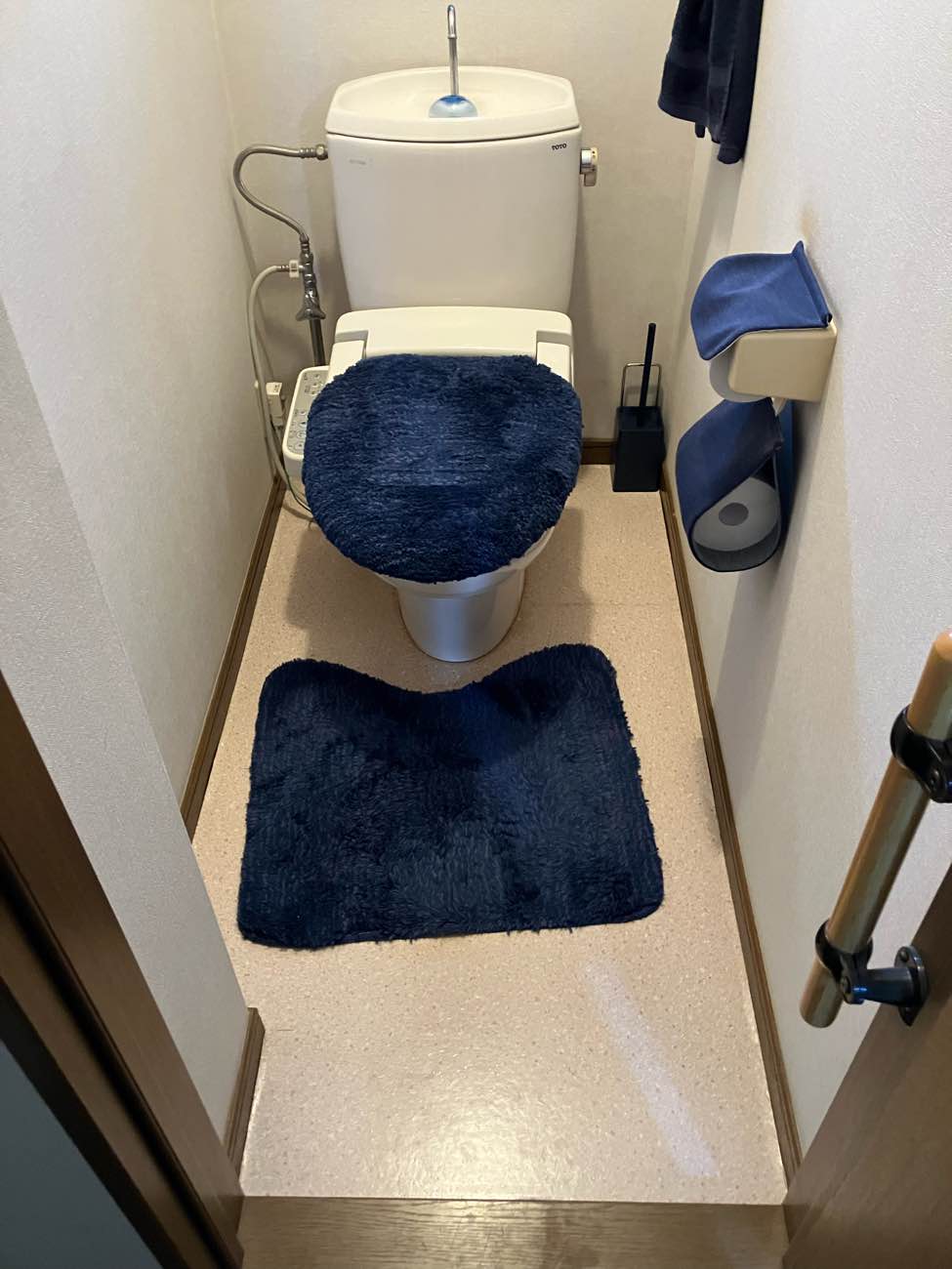 お気に入りのキッチン空間へ。造作カウンターとクロス選びにこだわったリフォーム
