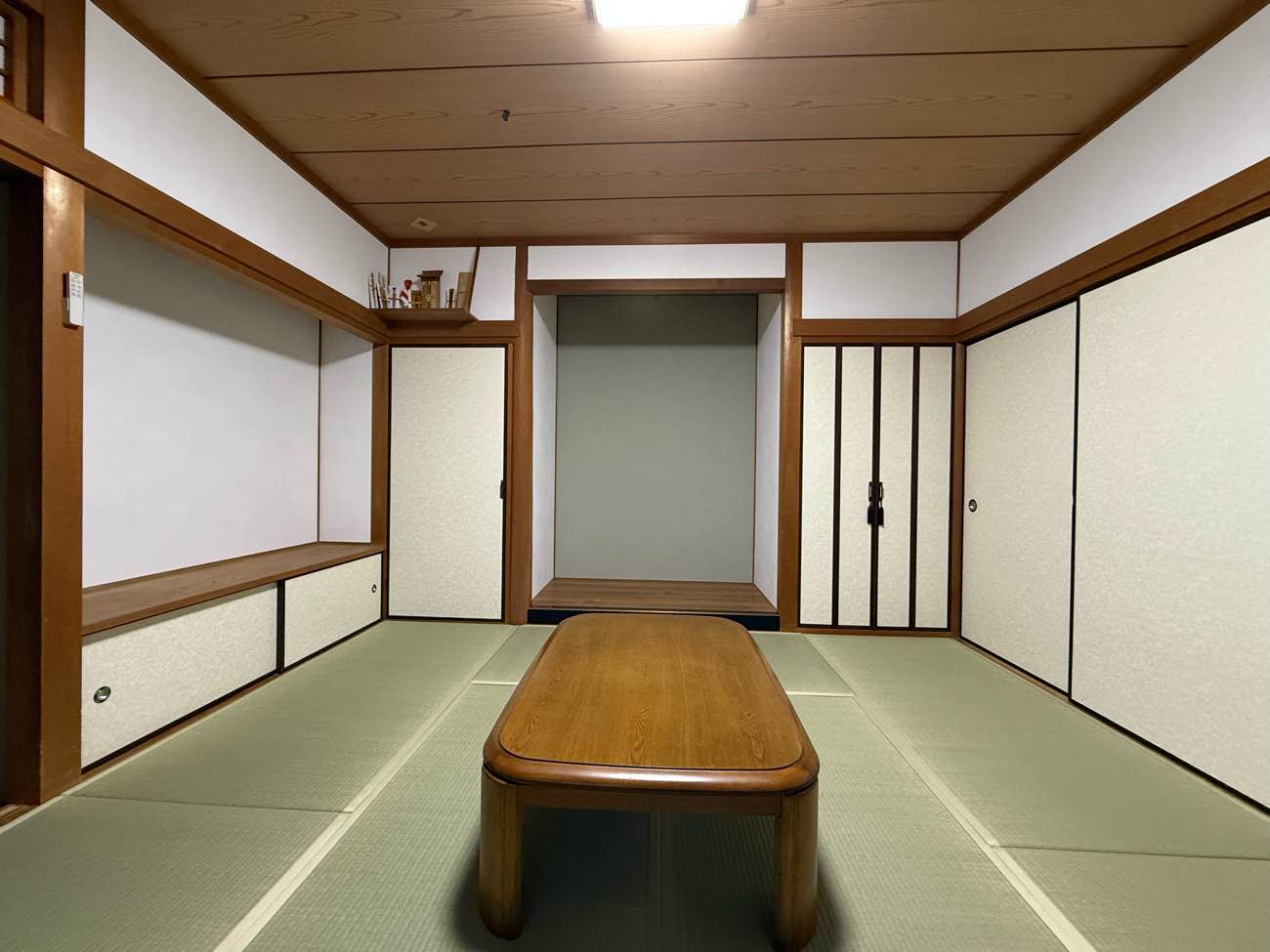 吊り戸棚を撤去し、明るく開放的なLDKへ。ご夫婦のこれからを見据えた住まいづくり
