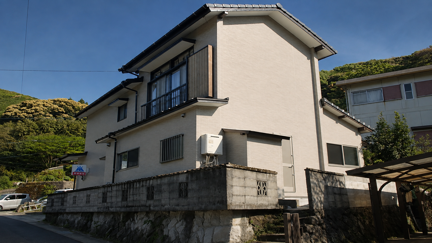 外装からガレージまで、明るく暮らしやすい住まいに ── S様邸 住宅リノベーション工事／長崎市