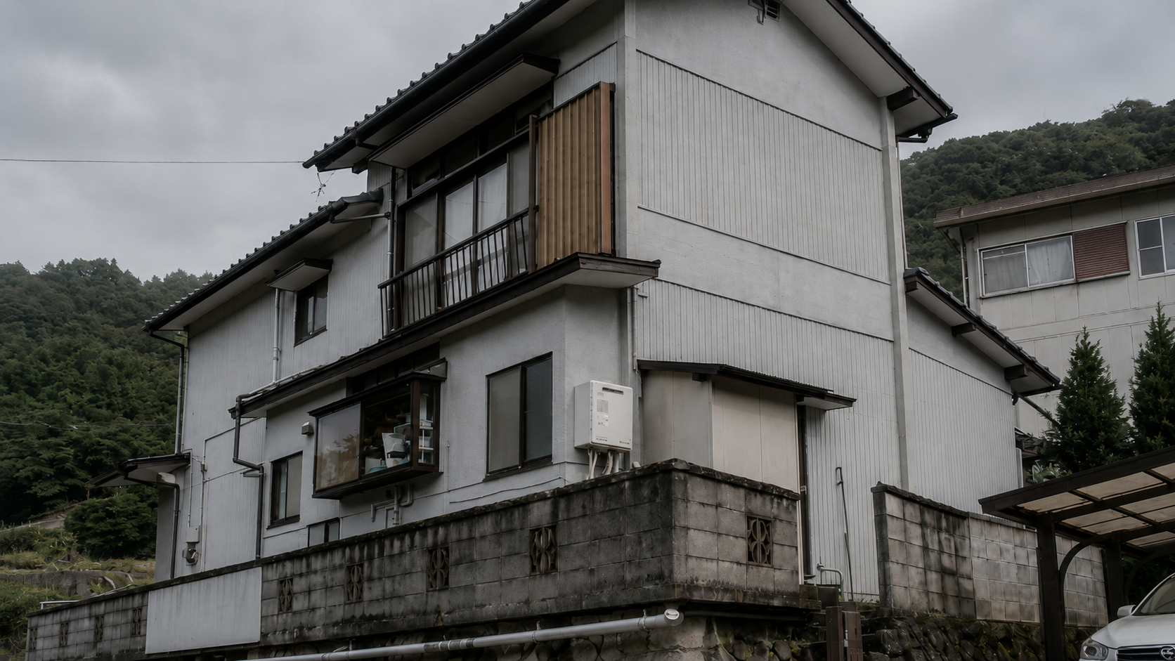 外装からガレージまで、明るく暮らしやすい住まいに ── S様邸 住宅リノベーション工事／長崎市